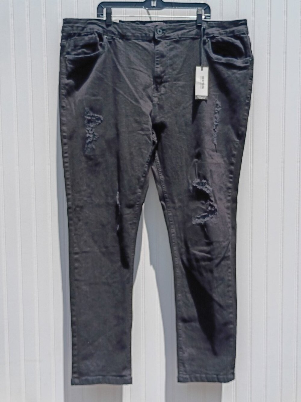 NWT Men's Kenneth Cole Reaction Denim Jeans 44 x 32 Regular Fit Black Distressed